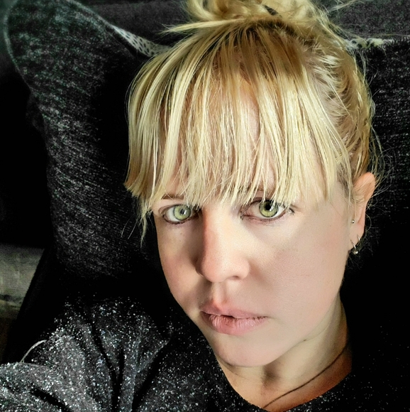 Meet your Posher, K - Picture 1 of 1